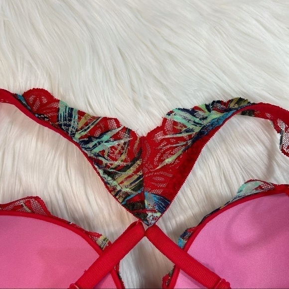 PINK VS Palm Print Date Plunge Push-Up Medium - Picture 7 of 14